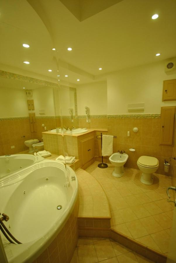 Le Stanze Del Grillo Bed & Breakfast Palermo Luaran gambar
