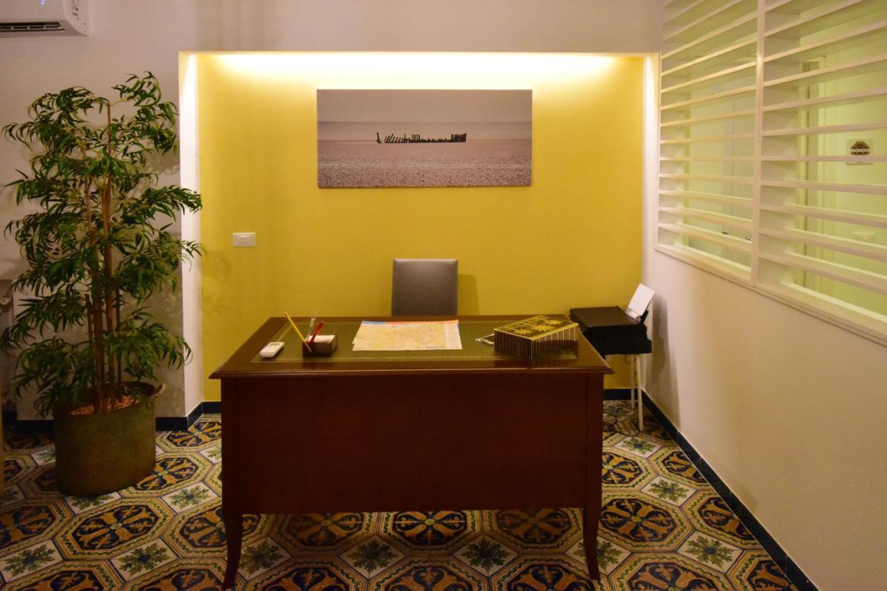 Le Stanze Del Grillo Bed & Breakfast Palermo Luaran gambar